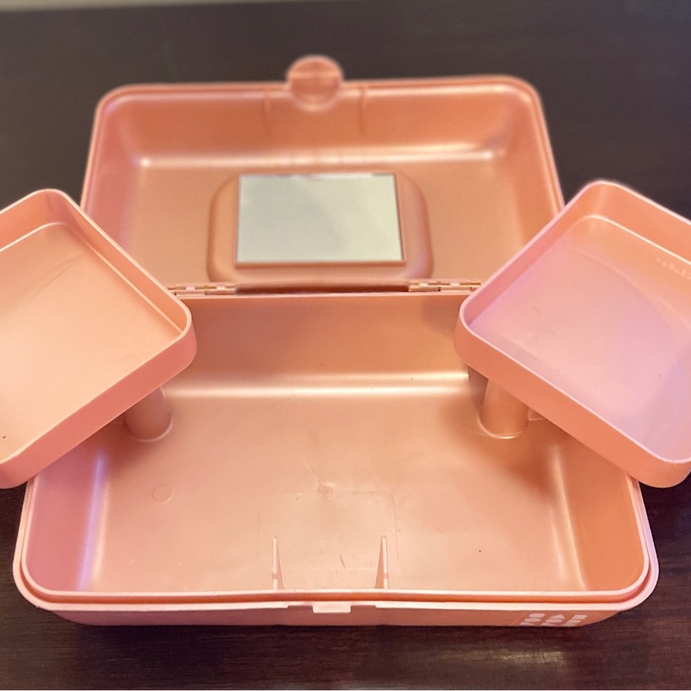 Mini caboodle - Picture 2 of 3